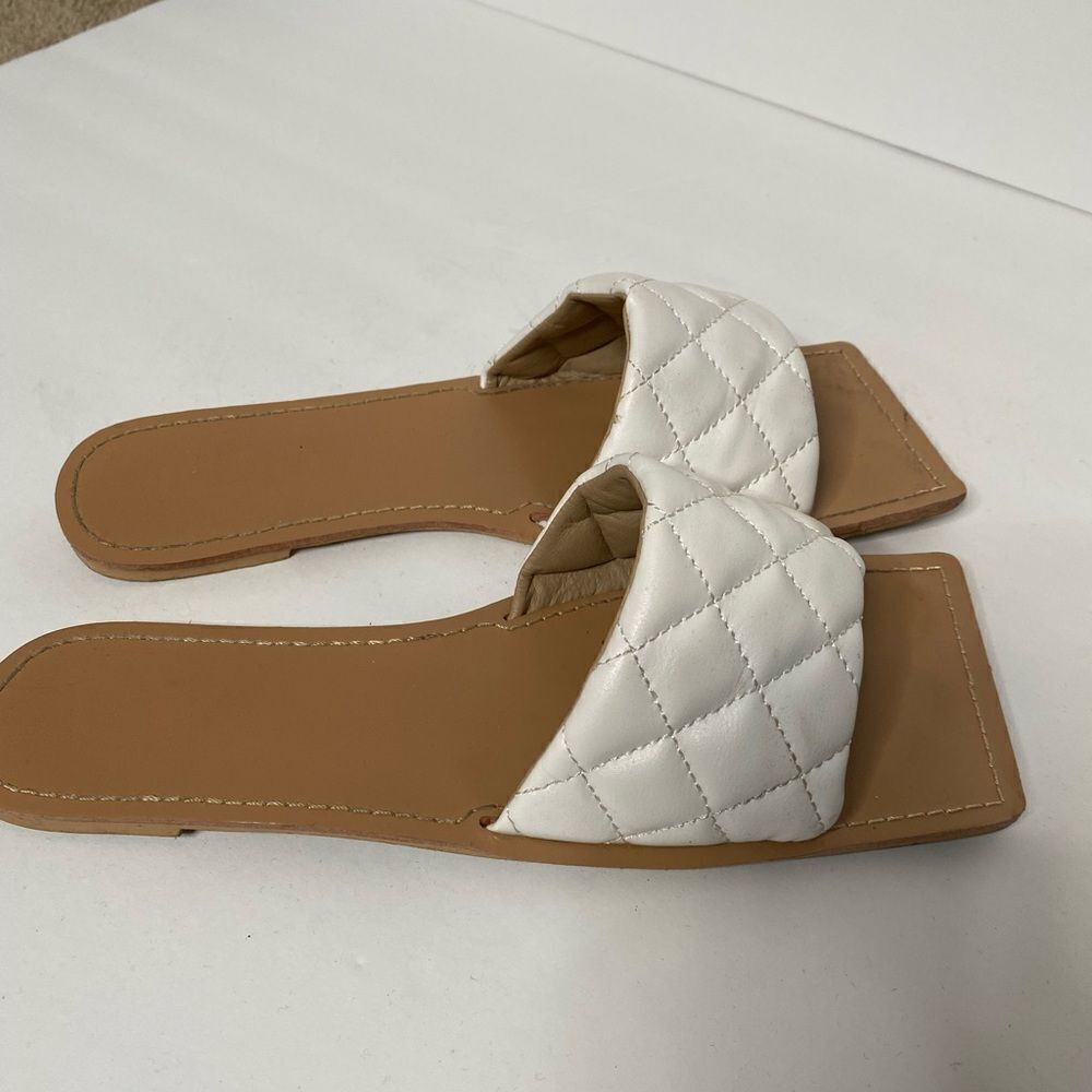 EGO Padded Quilted Sandals - Picture 3 of 4